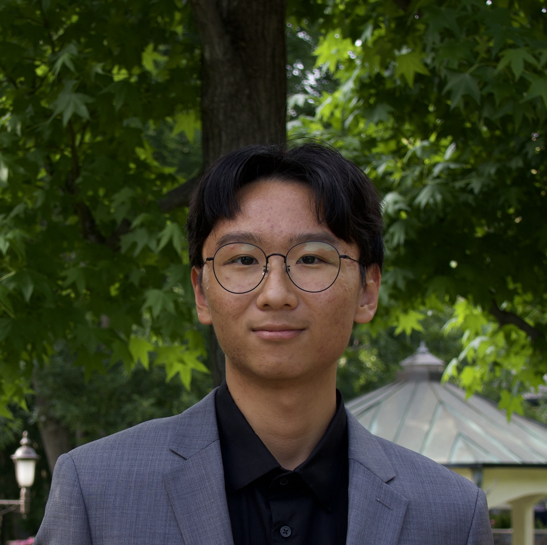 Yuyang Xie